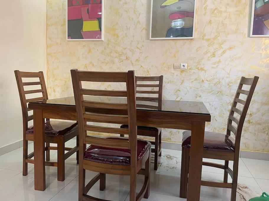 Appartement A Residence Mamouja Dakar Esterno foto