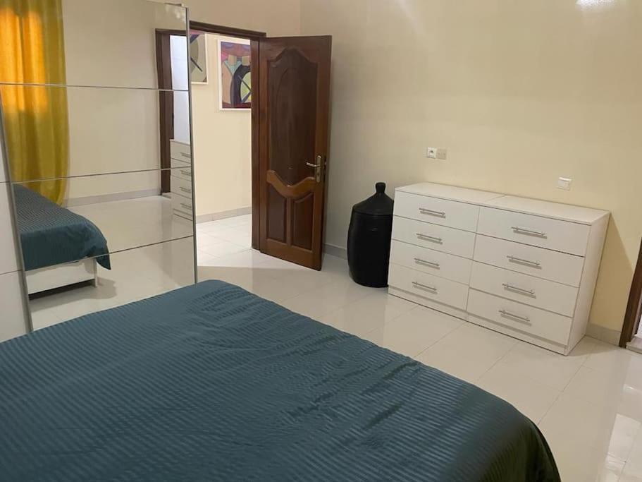 Appartement A Residence Mamouja Dakar Esterno foto